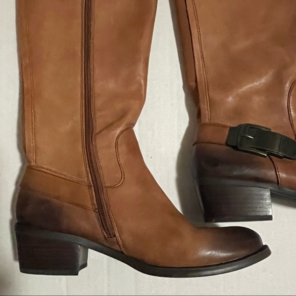 NIB Vince Camuto Bedina brown leather boots. Women’s size 8.5 - Picture 3 of 12